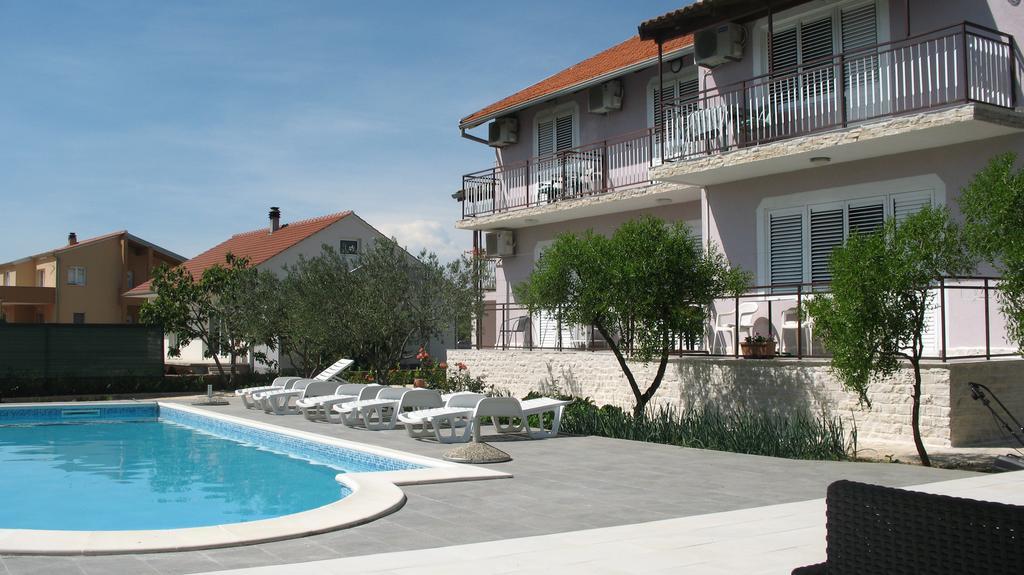Hotel Krkahaus à Lozovac Extérieur photo