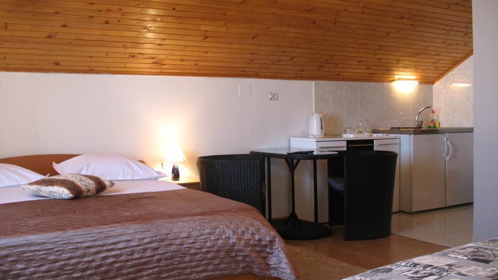 Hotel Krkahaus à Lozovac Extérieur photo